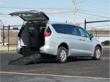 Used 2022 Chrysler Voyager LX image 5