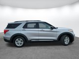 Used 2023 Ford Explorer XLT w/ Equipment Group 202A image 4