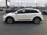 Used 2022 Kia Niro EX image 2