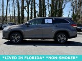 Used 2017 Toyota Highlander LE image 3