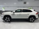 New 2025 Volkswagen Atlas Cross Sport SE image 2