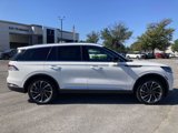 New 2025 Lincoln Aviator Reserve w/ Luxury Package image 2