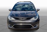 Used 2020 Chrysler Pacifica Limited image 4