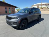 Used 2023 Jeep Grand Cherokee Altitude image 3