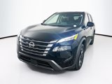 Used 2025 Nissan Rogue SV image 3