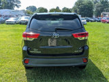 Used 2017 Toyota Highlander XLE image 4