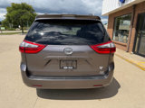 Used 2020 Toyota Sienna XLE image 4