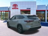 Certified 2024 Toyota Highlander XLE image 5