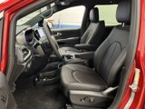 New 2025 Chrysler Pacifica Select image 4