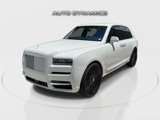 Used 2020 Rolls-Royce Cullinan Black Badge image 2