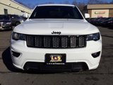 Used 2017 Jeep Grand Cherokee Altitude image 2