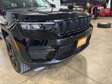 Certified 2024 Jeep Grand Cherokee Altitude image 2