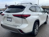 Used 2021 Toyota Highlander Platinum image 6