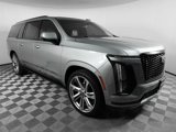Used 2025 Cadillac Escalade ESV Sport Platinum image 3