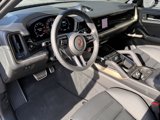 Certified 2025 Porsche Cayenne Turbo GT image 2