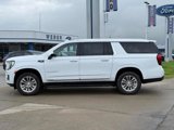 Used 2023 GMC Yukon XL SLT image 2