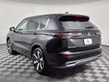 New 2025 Mitsubishi Outlander SE image 5