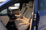Certified 2024 Porsche Macan image 5