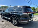 Used 2022 Lincoln Aviator AWD image 4