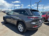 Used 2023 Jeep Grand Cherokee Limited image 4