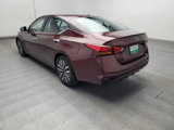 Used 2023 Nissan Altima 2.5 SV image 5