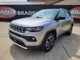 Used 2024 Jeep Compass Limited image 3