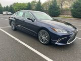 New 2025 Lexus ES 300h w/ Premium Package image 4