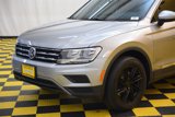 Used 2021 Volkswagen Tiguan SE w/ Panoramic Sunroof Package image 5