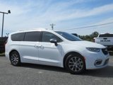 New 2025 Chrysler Pacifica Pinnacle image 2