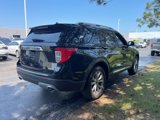 Used 2023 Ford Explorer Limited image 3