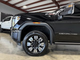 Used 2024 GMC Sierra 2500 Denali w/ Denali Reserve Package image 2