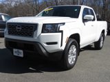 Used 2023 Nissan Frontier SV image 2