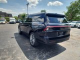 New 2025 Lincoln Navigator Reserve image 3