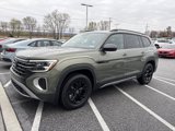 New 2025 Volkswagen Atlas Peak Edition SE image 4