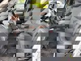 New 2025 Land Rover Range Rover Long Wheelbase SE image 5