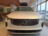 New 2026 Volvo XC90 B6 Ultra image 2