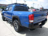 Used 2017 Toyota Tacoma TRD Off-Road image 4