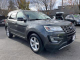 Used 2017 Ford Explorer XLT image 3