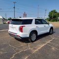 Used 2023 Hyundai Palisade SE image 6