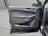 Used 2024 Ford Edge Titanium image 3