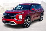 New 2025 Mitsubishi Outlander SE image 2