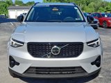 Certified 2025 Volvo XC40 B5 Plus image 2