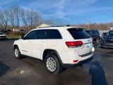 Used 2021 Jeep Grand Cherokee Laredo image 4