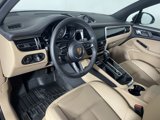 Certified 2023 Porsche Macan Turbo image 4