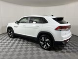 Used 2024 Volkswagen Atlas Cross Sport SE image 4