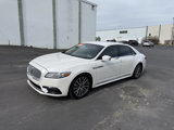 Used 2017 Lincoln Continental Select image 2