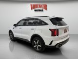 Used 2022 Kia Sorento EX w/ Panoramic Sunroof Package image 2