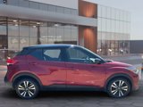 Used 2020 Nissan Kicks SV image 3