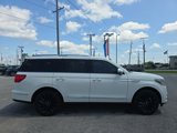 Used 2021 Lincoln Navigator Reserve image 3