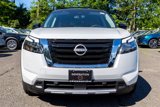 New 2025 Nissan Pathfinder Platinum image 2